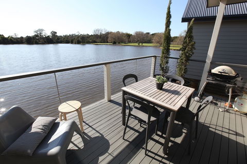 Lakeside Villas At Crittenden - Gold Coast 4U 0