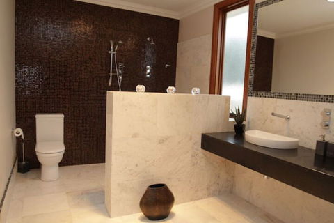 Aurora Cottages - Accommodation Gold Coast 3