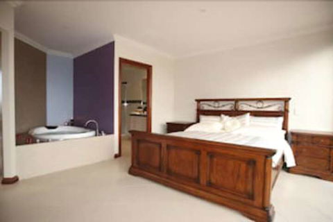 Aurora Cottages - Accommodation Gold Coast 7