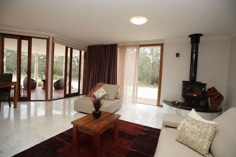 Aurora Cottages - Accommodation Gold Coast 4