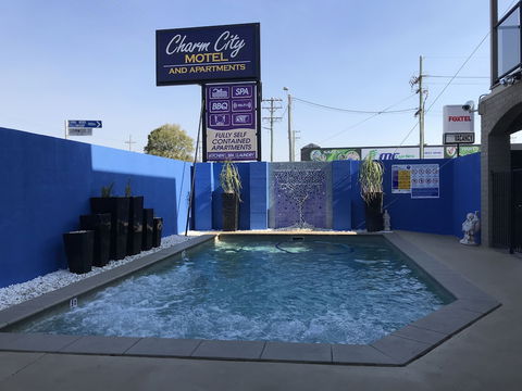 Charm City Motel - Accommodation Gold Coast 4