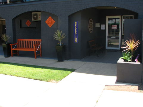Charm City Motel - Accommodation Gold Coast 0