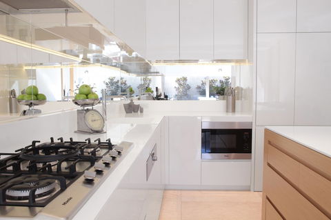 BOUTIQUE STAYS - The Residence - Gold Coast 4U 2
