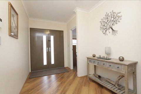 Jarelle House - Accommodation Gold Coast 6