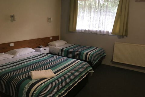 Camperdown Cascade Motel - Gold Coast 4U 1