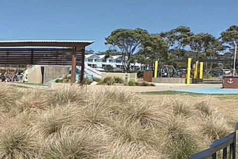 Breeze In Mollymook - Gold Coast 4U 1