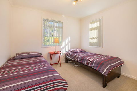 Breeze In Mollymook - Gold Coast 4U 3