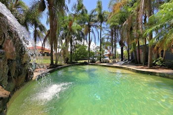 Bargara Gardens Motel & Holiday Villas - Accommodation Gold Coast 1