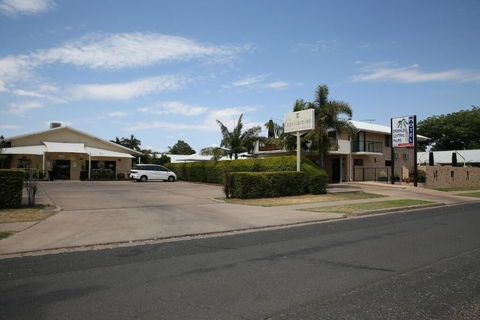 Emerald Central Palms Motel - Accommodation Gold Coast 1