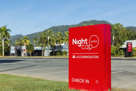 Nightcap At Edge Hill Tavern - Accommodation Gold Coast 0