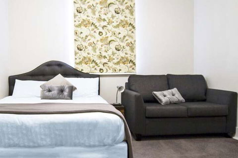 Town Square Motel - Gold Coast 4U 4