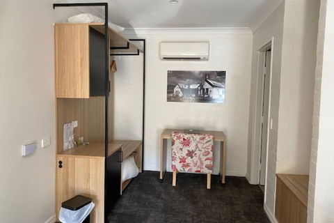 Town Square Motel - Gold Coast 4U 1