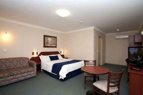 Town Square Motel - Gold Coast 4U 3