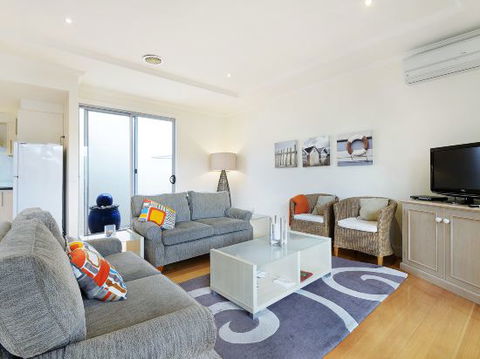 Balcombe Apartments - Gold Coast 4U 5