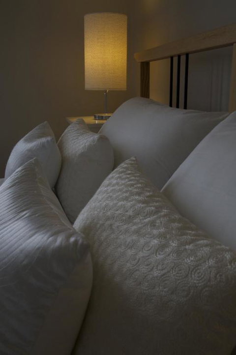 Ironstone Views - Accommodation Gold Coast 4