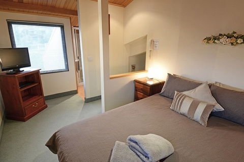 Falls Creek Country Club - Accommodation Gold Coast 4