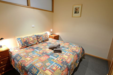 Falls Creek Country Club - Accommodation Gold Coast 0