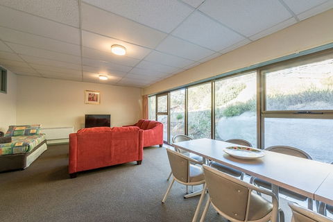 Falls Creek Country Club - Accommodation Gold Coast 2