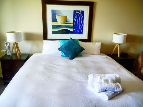 Marine Boutique Apartments - Gold Coast 4U 5
