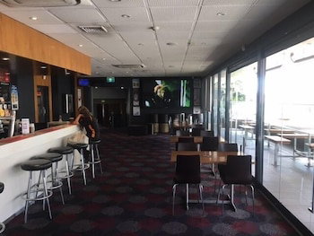 Pastoral Hotel Motel - 1 Gold Coast 6