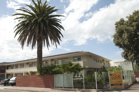 Taft Motor Inn - Gold Coast 4U 1