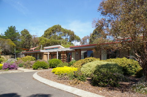Deakin Geelong Units - Gold Coast 4U 0