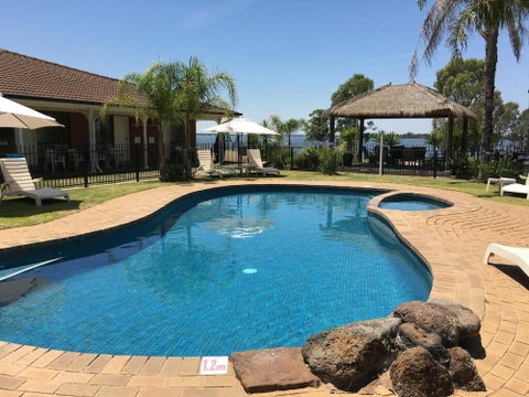 Capricorn Motor Inn - Accommodation Gold Coast 1