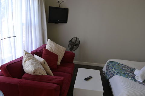 Ruby's Queenscliff - Accommodation Gold Coast 0