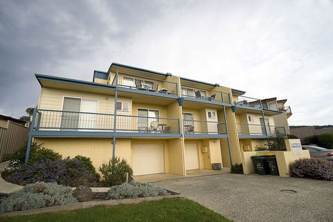 Lorne Ocean Sun Apartments - Accommodation Gold Coast 6
