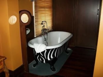 The Manse - Accommodation Gold Coast 1