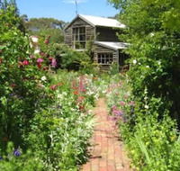 Braeside Mt Macedon Country Retreat  Bed  Breakfast - Gold Coast 4U