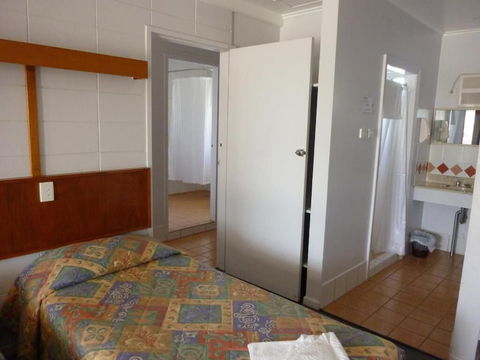 Innisfail City Motel - 1 Gold Coast 5