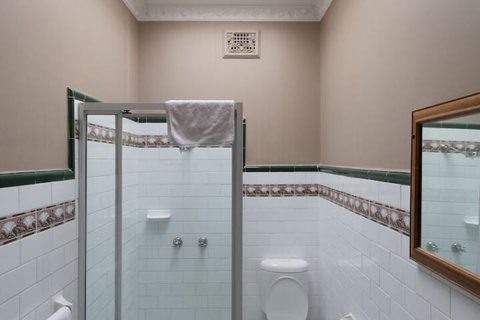 Dunkirk Hotel - 1 Gold Coast 6