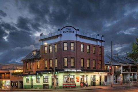 Dunkirk Hotel - 1 Gold Coast 0