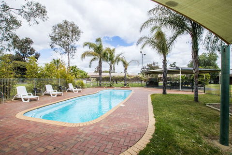 Sportslander Motor Inn - Accommodation Gold Coast 2