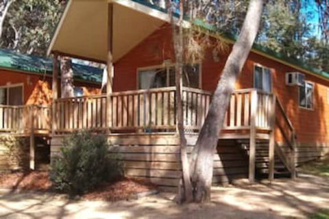 Island View Beach Resort - Accommodation Gold Coast 2