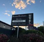 Asters on James Motor Inn - Accommodation Gold Coast
