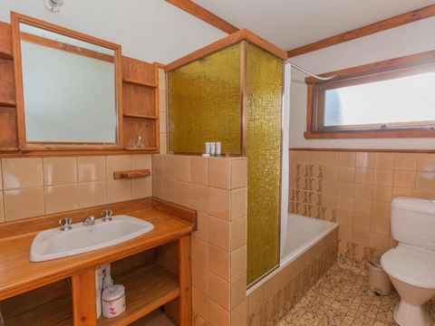 Chalet Rene House - Accommodation Gold Coast 6