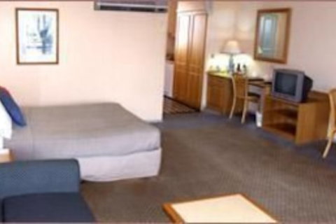 Young Federation Motor Inn - 1 Gold Coast 1