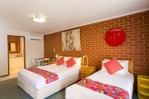 Yackandandah Motor Inn - Accommodation Gold Coast 2