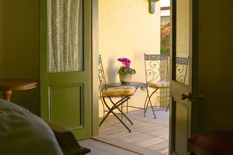 Foxgloves B & B - Accommodation Gold Coast 3