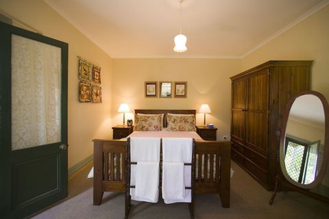 Foxgloves B & B - Accommodation Gold Coast 2