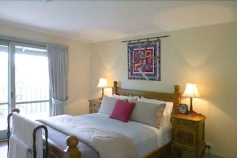 Foxgloves B & B - Accommodation Gold Coast 5