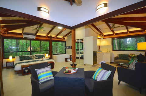 Black Palm Cape Tribulation - Gold Coast 4U 4