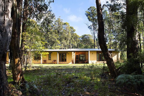 Gumtree Spring - Accommodation Gold Coast 4