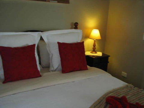 Leafield Cottages - Accommodation Gold Coast 4