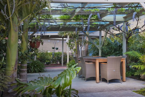 Motel On A'beckett - Accommodation Gold Coast 6