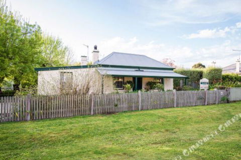Georgies Cottage - Accommodation Gold Coast 0