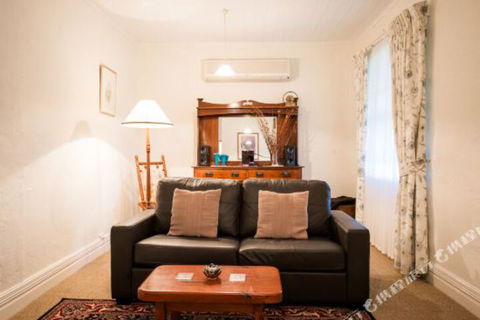 Georgies Cottage - Accommodation Gold Coast 6