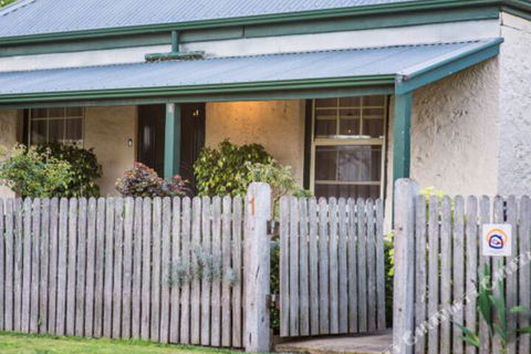 Georgies Cottage - Accommodation Gold Coast 3